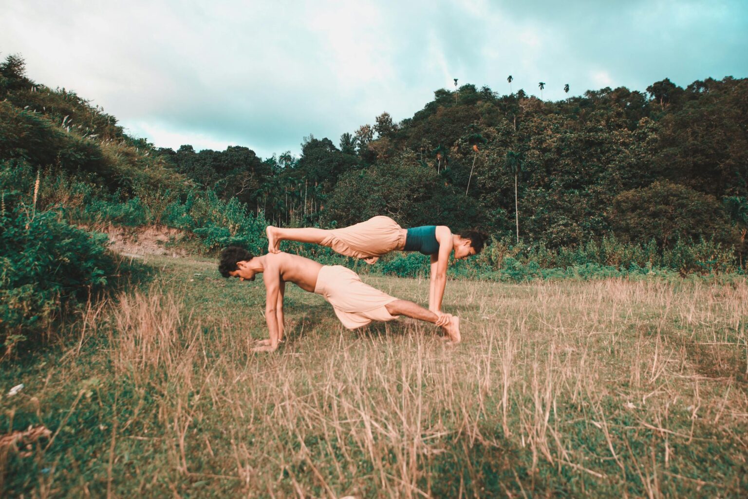 9 Yoga Poses for 2 Person You Really Need to Know